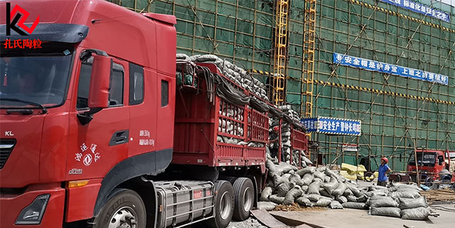 武漢漢陽(yáng)區(qū)新建小區(qū)屋面找坡陶粒